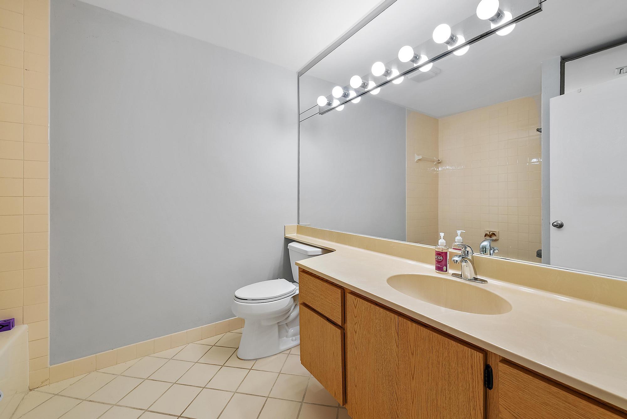 256 Ridge Road Jupiter, FL 33477 - Photo 18 of 26 256 Ridge Road-15