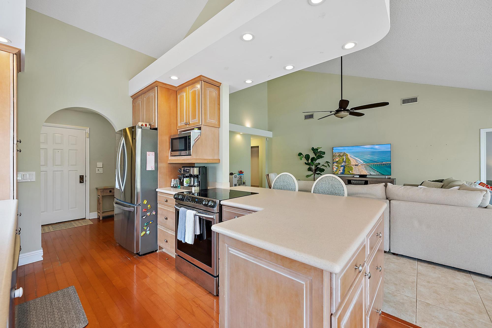 256 Ridge Road Jupiter, FL 33477 - Photo 8 of 26 256 Ridge Road-6