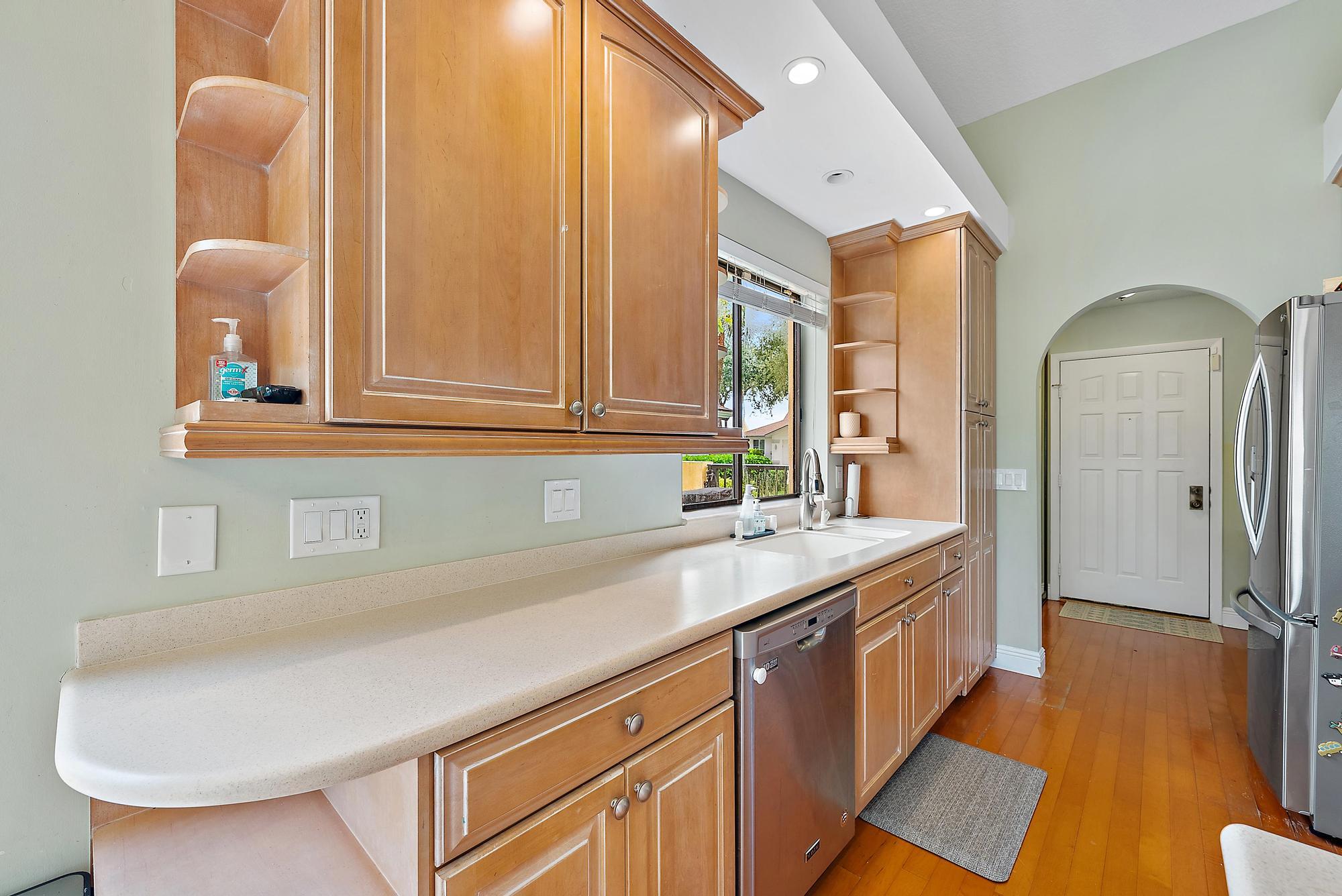 256 Ridge Road Jupiter, FL 33477 - Photo 10 of 26 256 Ridge Road-5