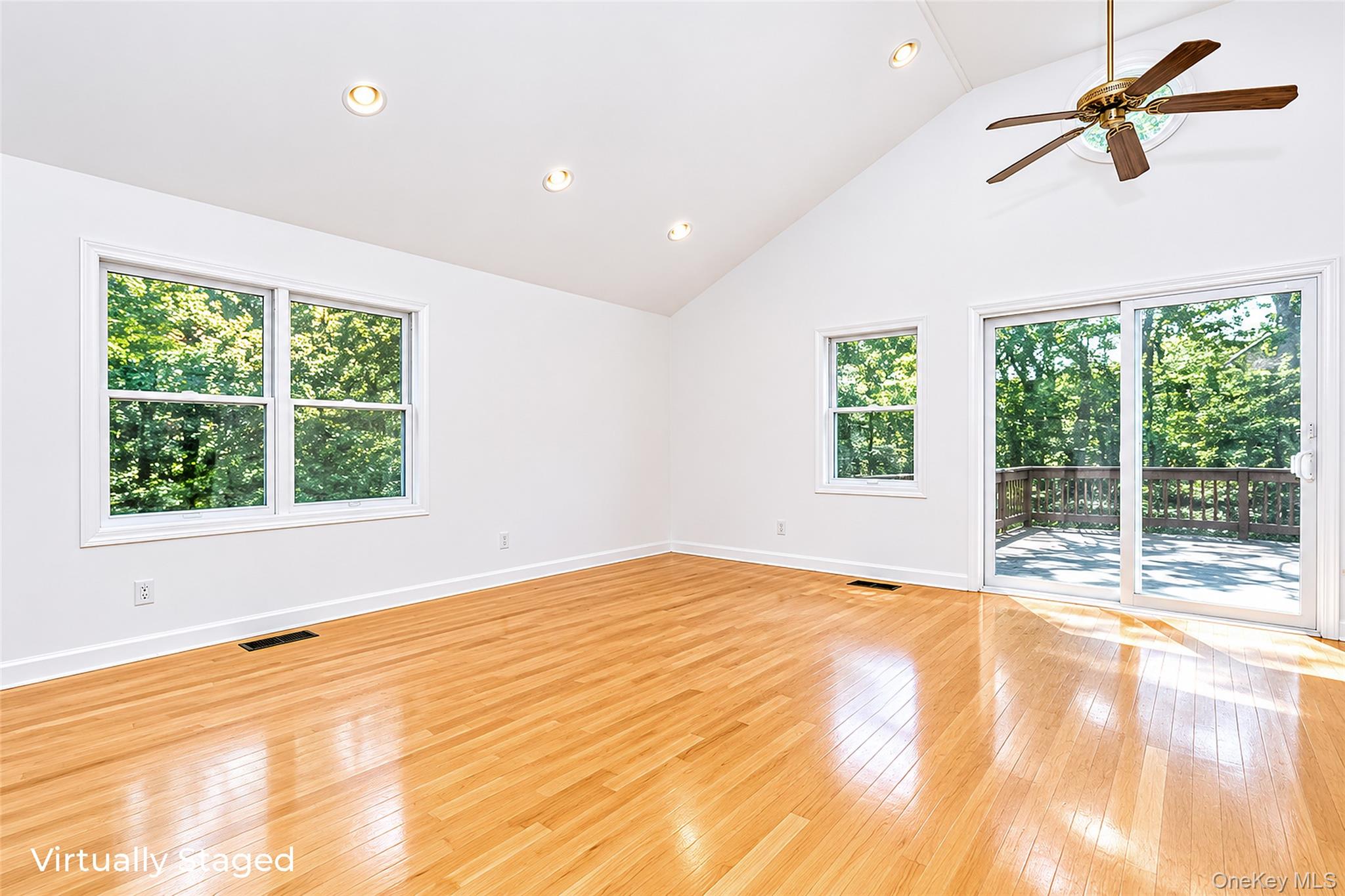 47 Suffolk Road Hampton Bays, NY 11946 - Photo 9 of 42