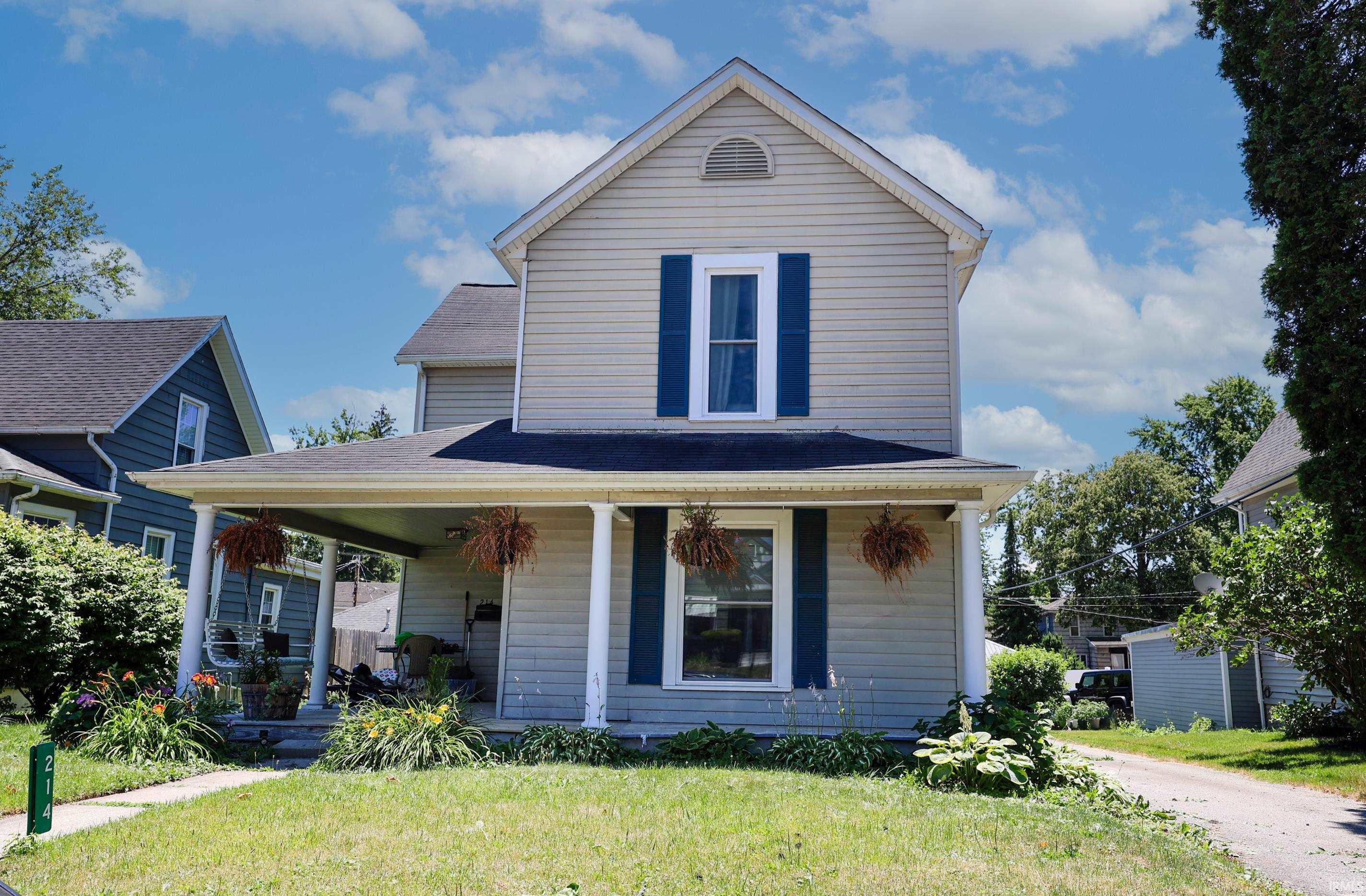 214 West South St  