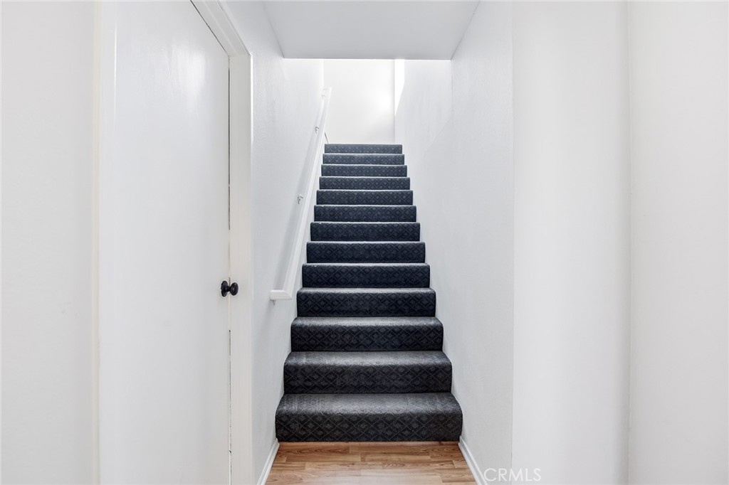 4265 Las Virgenes Road, Unit 2 Calabasas, CA 91302 - Photo 5 of 26 a view of entryway