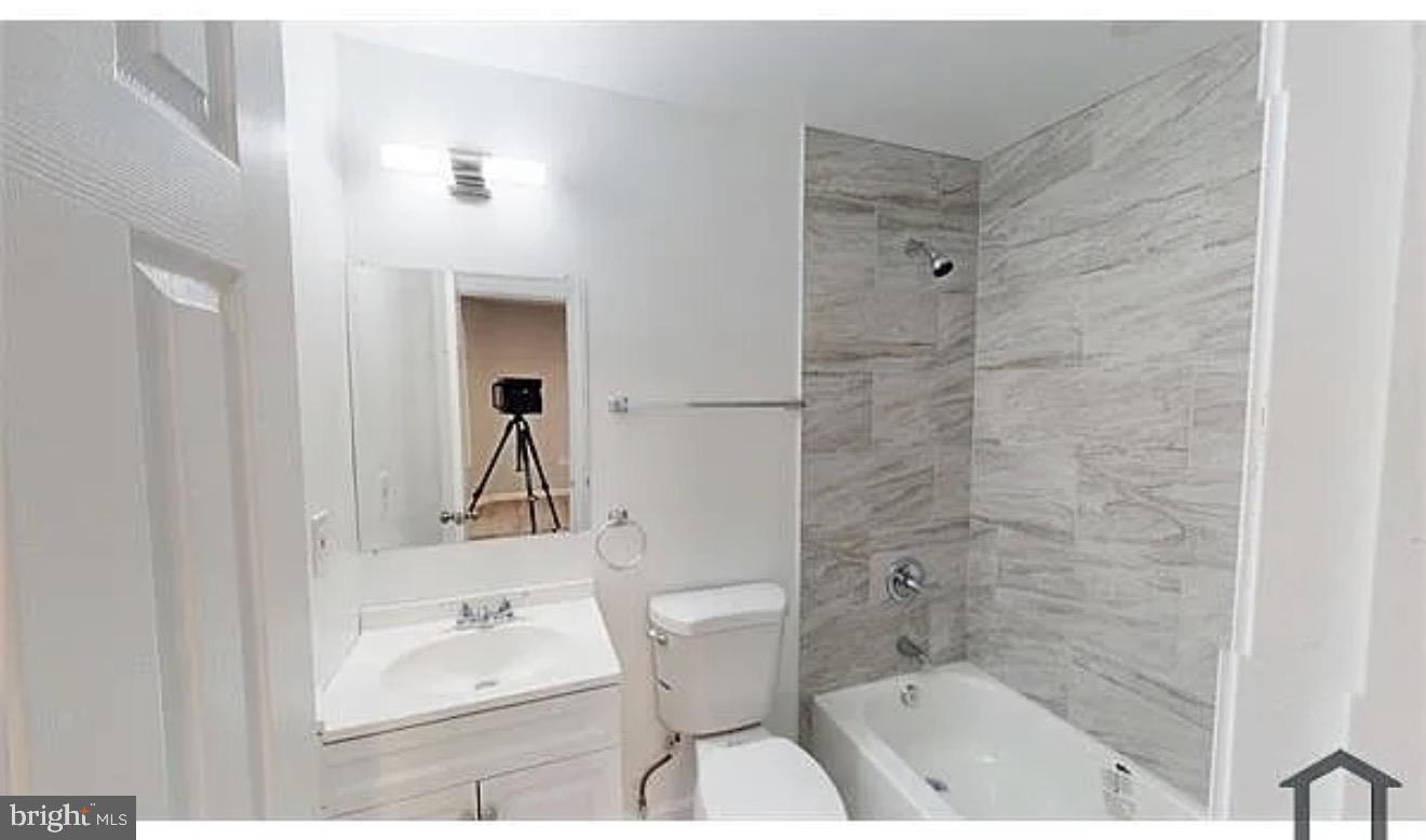 225 Morgan Street Northwest, Unit 202 Washington, DC 20001 - Photo 9 of 17