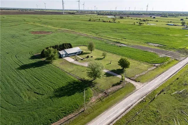 $239,000 | 5670 80th Road, Thayer, KS 66776