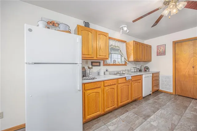 $239,000 | 5670 80th Road, Thayer, KS 66776