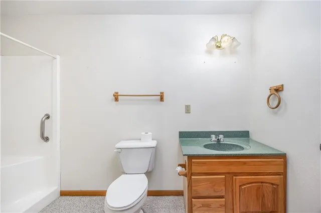 $239,000 | 5670 80th Road, Thayer, KS 66776