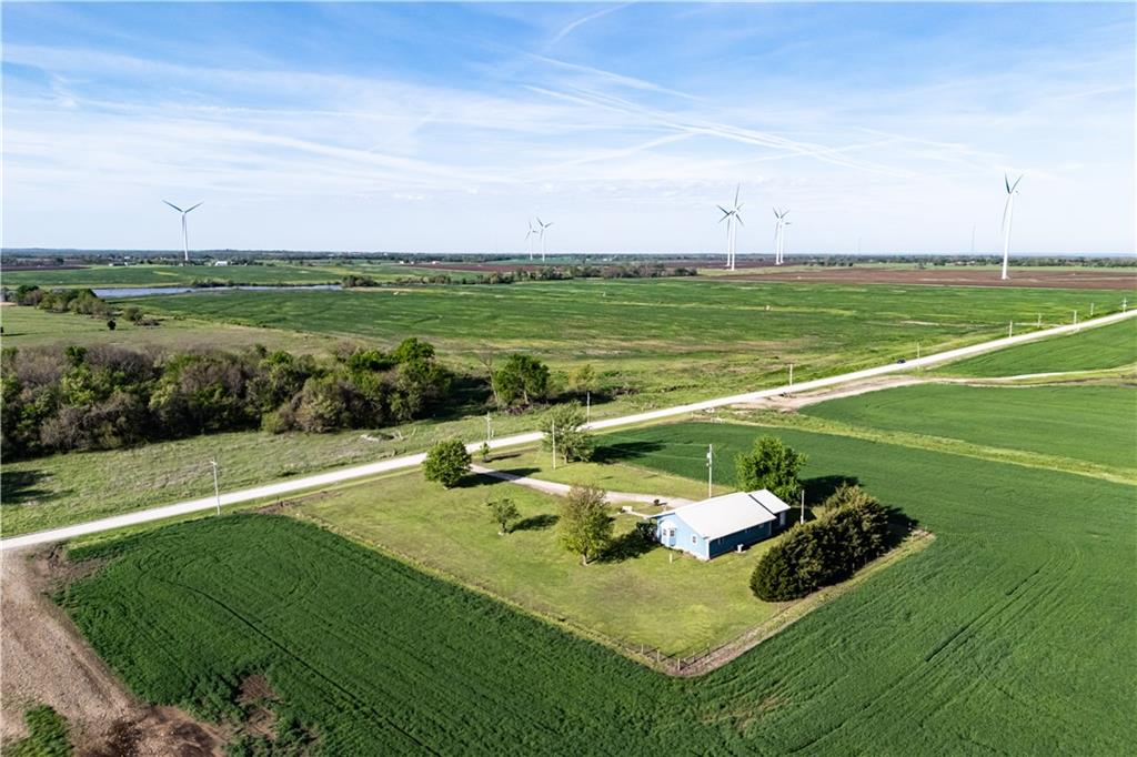 5670 80th Road Thayer, KS 66776 - Photo 3 of 45
