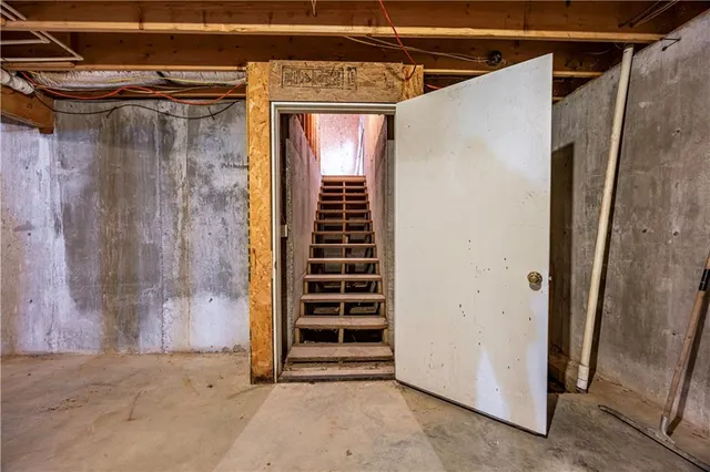 $239,000 | 5670 80th Road, Thayer, KS 66776