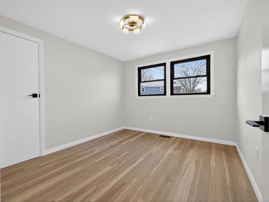 36 Brandley Road Watertown, MA 02472 - Photo 19 of 26