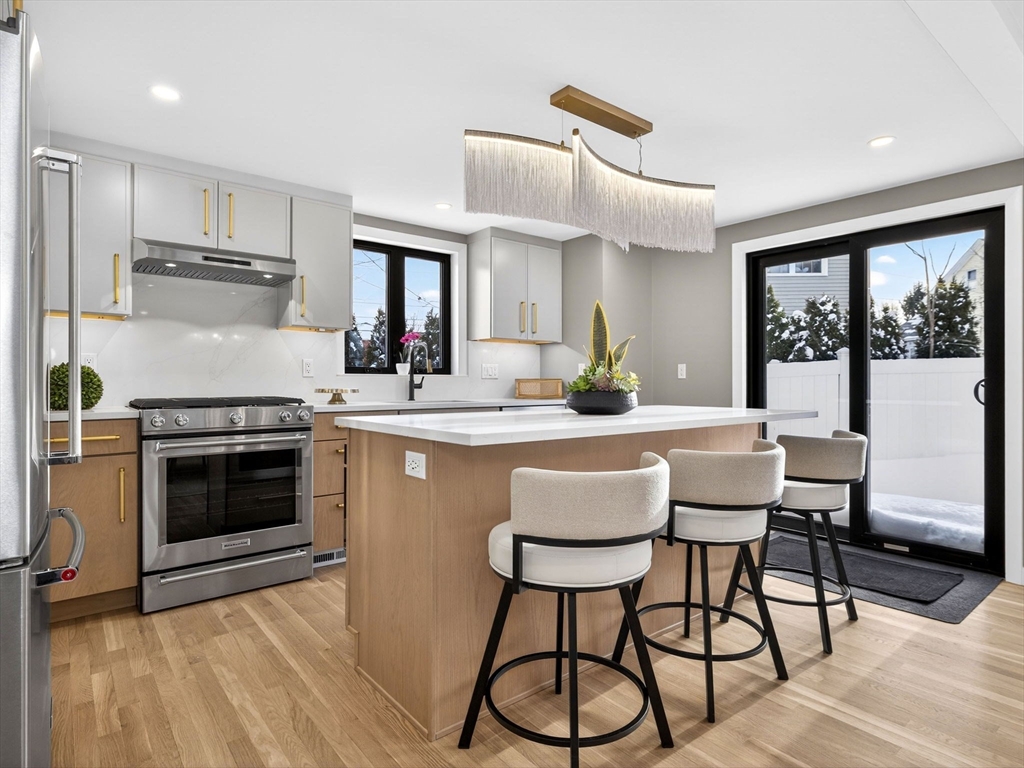 36 Brandley Road Watertown, MA 02472 - Photo 7 of 26