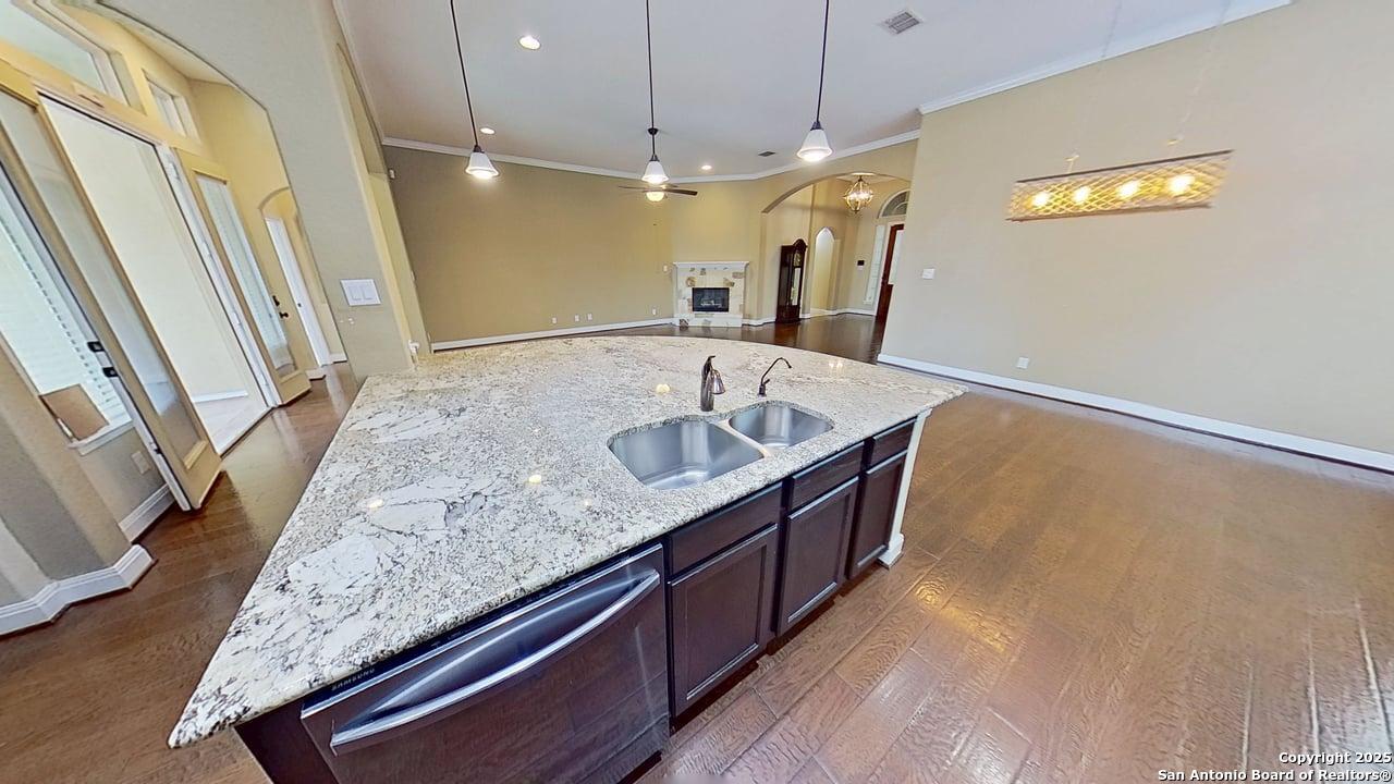 13230 Helotes Circle Helotes, TX 78023 - Photo 12 of 48