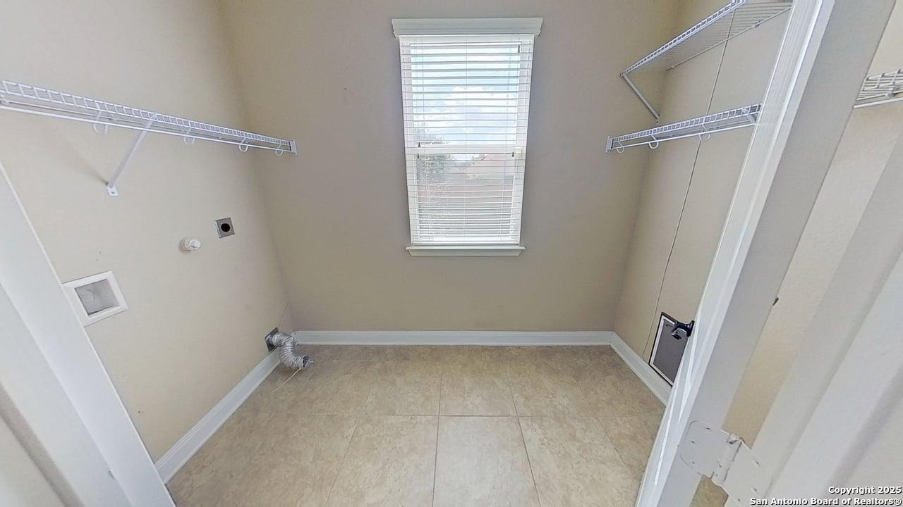 13230 Helotes Circle Helotes, TX 78023 - Photo 15 of 48