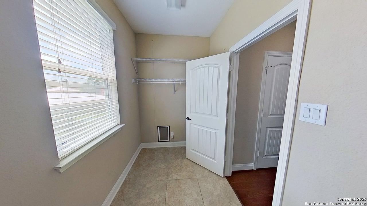 13230 Helotes Circle Helotes, TX 78023 - Photo 16 of 48