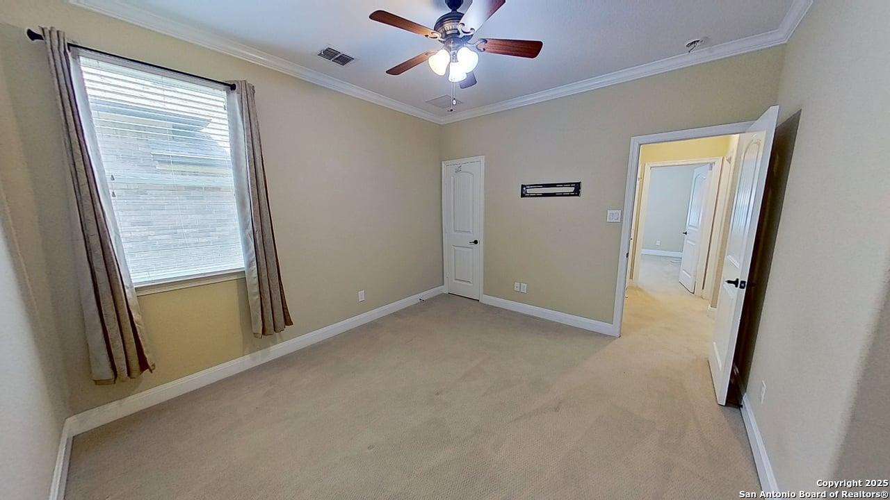 13230 Helotes Circle Helotes, TX 78023 - Photo 19 of 48