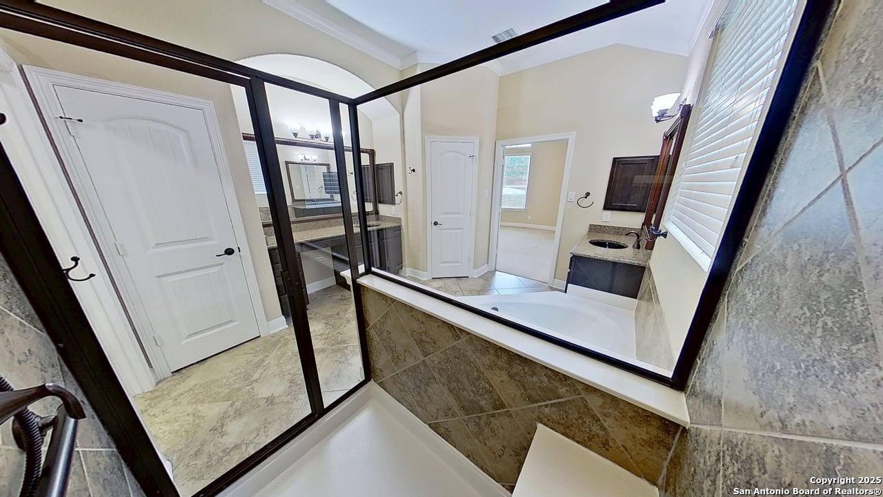 13230 Helotes Circle Helotes, TX 78023 - Photo 40 of 48