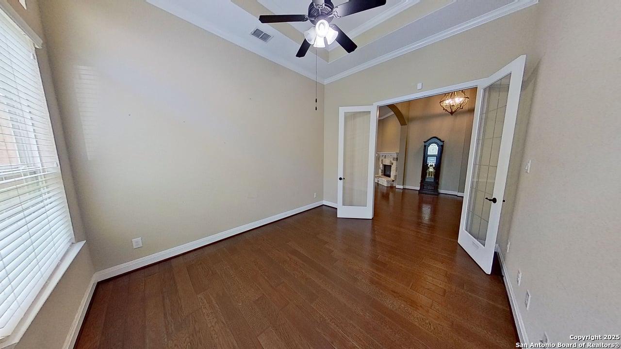13230 Helotes Circle Helotes, TX 78023 - Photo 5 of 48