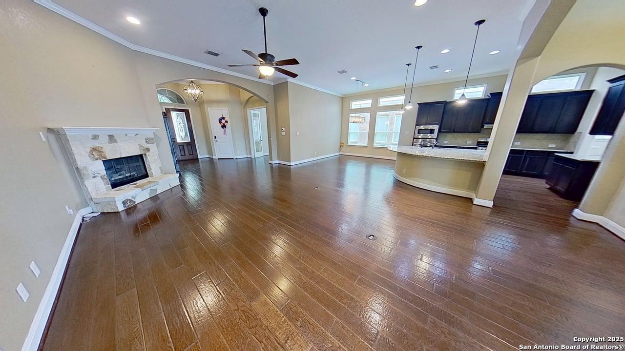 13230 Helotes Circle Helotes, TX 78023 - Photo 9 of 48