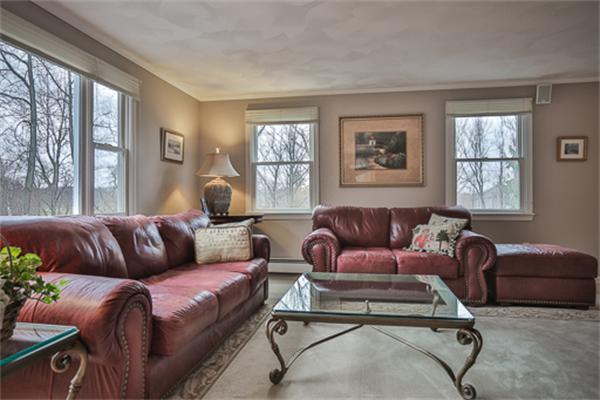 105 Scotland Road Newbury, MA 01951 - Photo 4 of 24 a living room with furniture
