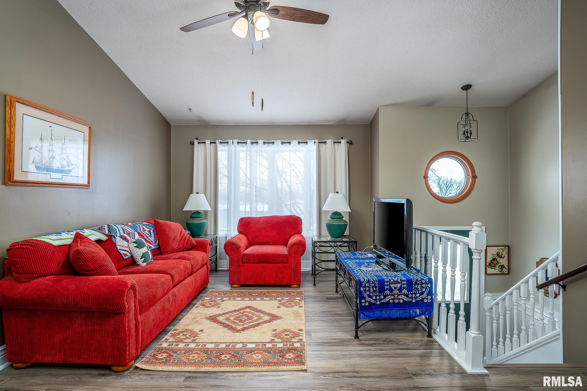 204 Baker Street Fulton, IL 61252 - Photo 4 of 20 Gallery Image 4