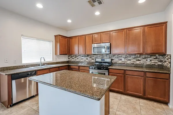 $2,295 | 12039 West Leather Lane, Peoria, AZ 85383