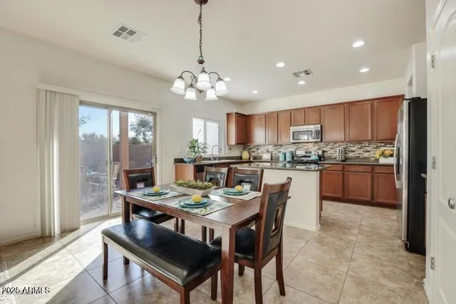 $2,295 | 12039 West Leather Lane, Peoria, AZ 85383