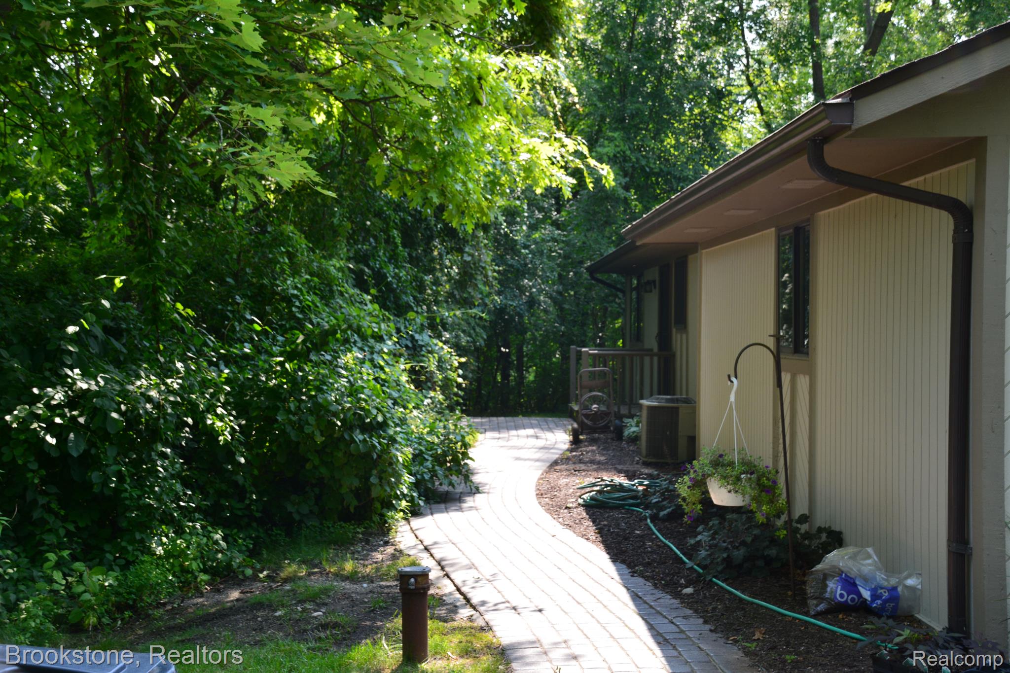 8455 Rattalee Lake Road Clarkston, MI 48348 - Photo 53 of 62 Gallery Image 53