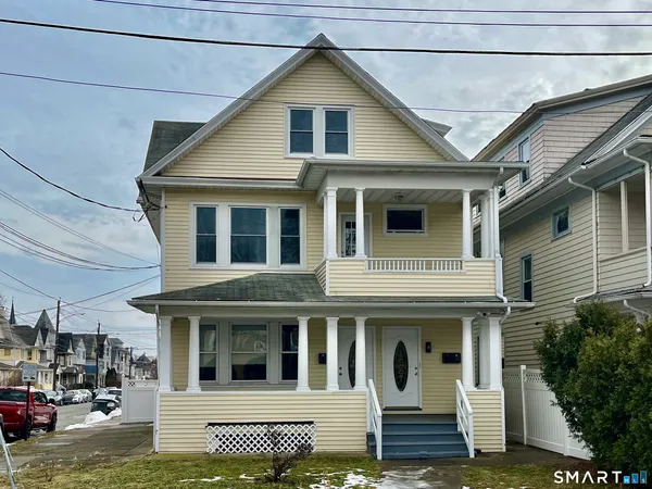 $1,800 | 2449-2451 North Avenue, Unit 3, Bridgeport, CT 06604