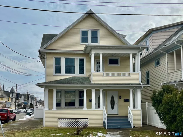 $1,800 | 2449 North Avenue, Unit 3, Bridgeport, CT 06604