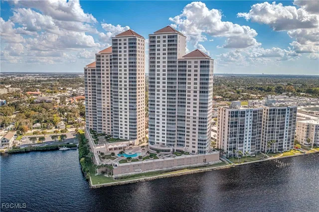 $1,075,000 | 2104 West First Street, Unit 1701, Fort Myers, FL 33901