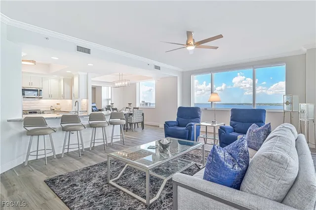 $1,075,000 | 2104 West First Street, Unit 1701, Fort Myers, FL 33901