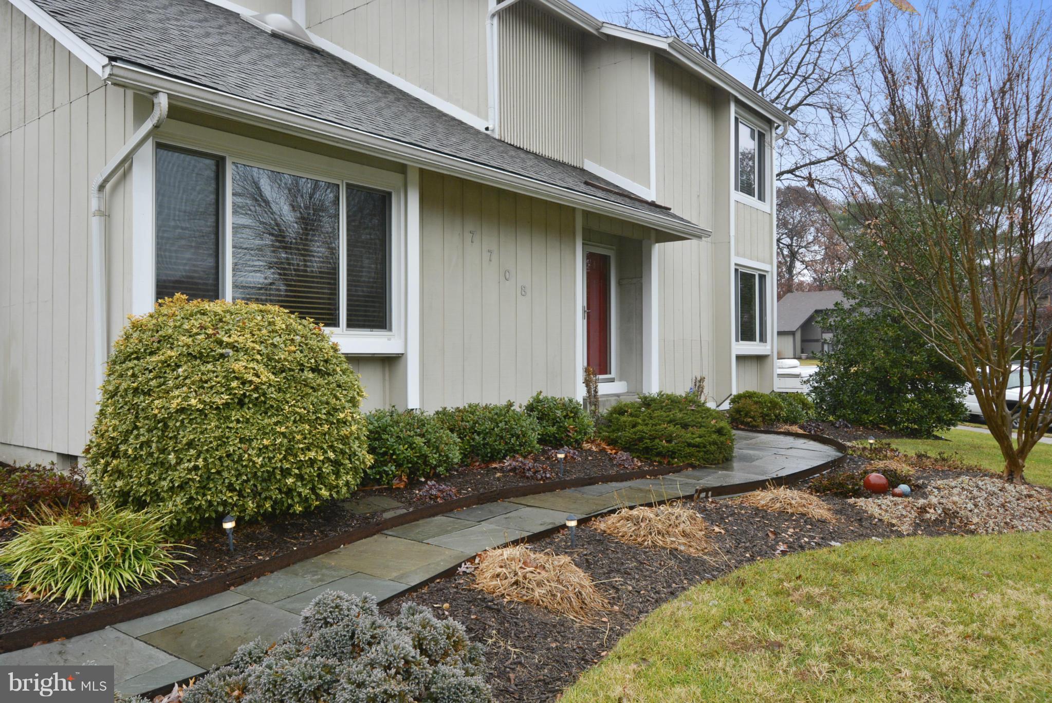 7708 Anderson Court Manassas, VA 20109 - Photo 2 of 30 Exterior (Front)
