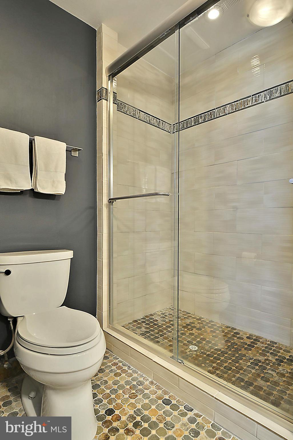 7708 Anderson Court Manassas, VA 20109 - Photo 20 of 30 Renovated and beautiful!