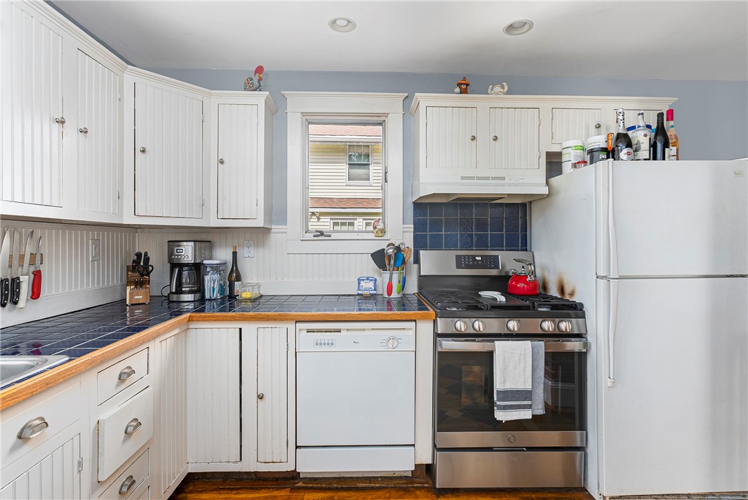 30 Benedict Road Warwick, RI 02888 - Photo 13 of 31 Gallery Image 13