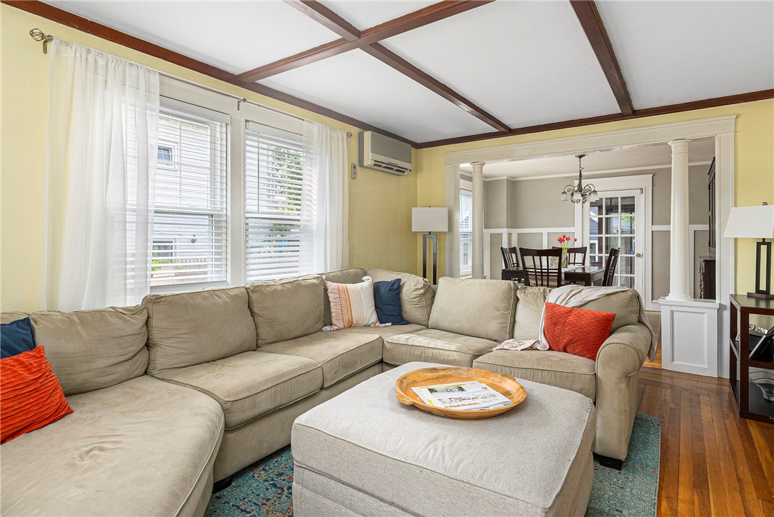30 Benedict Road Warwick, RI 02888 - Photo 2 of 31 Gallery Image 2