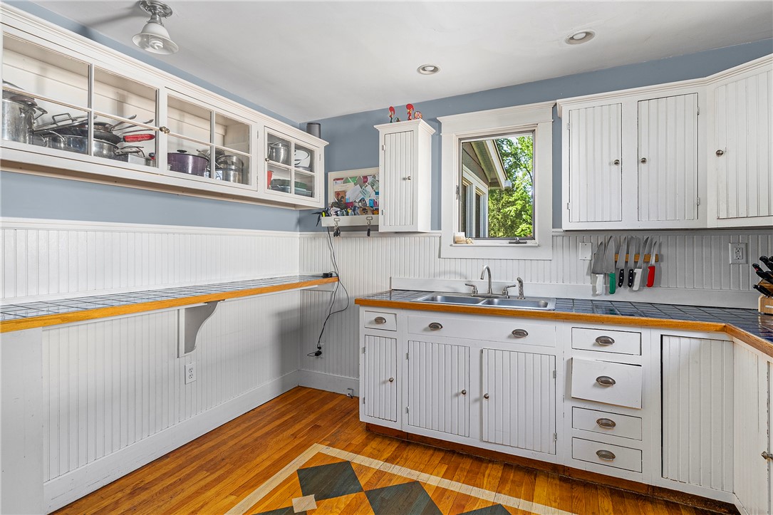 30 Benedict Road Warwick, RI 02888 - Photo 9 of 31 Gallery Image 9