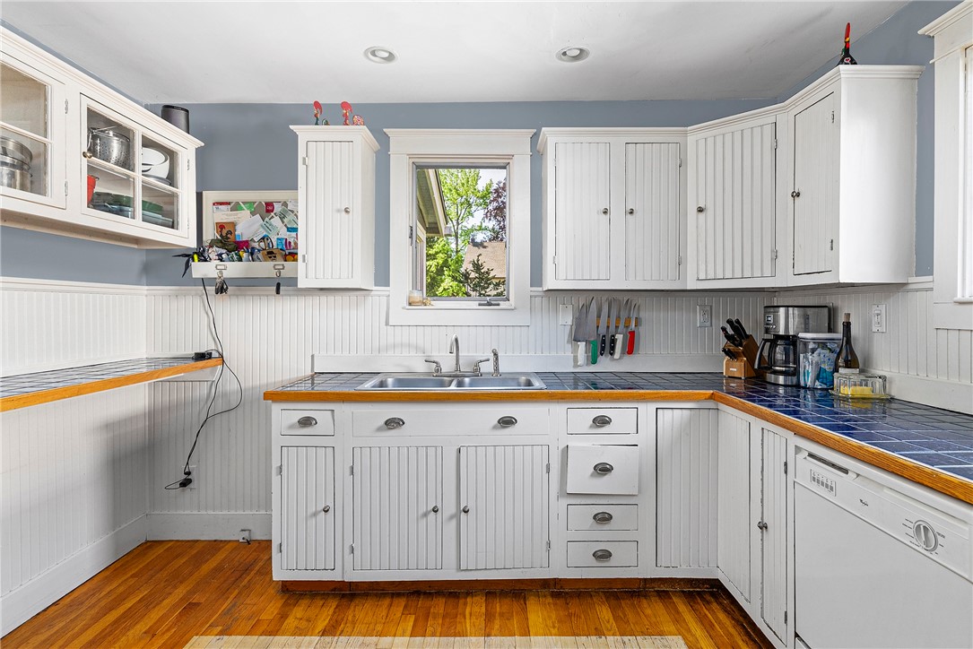 30 Benedict Road Warwick, RI 02888 - Photo 10 of 31 Gallery Image 10