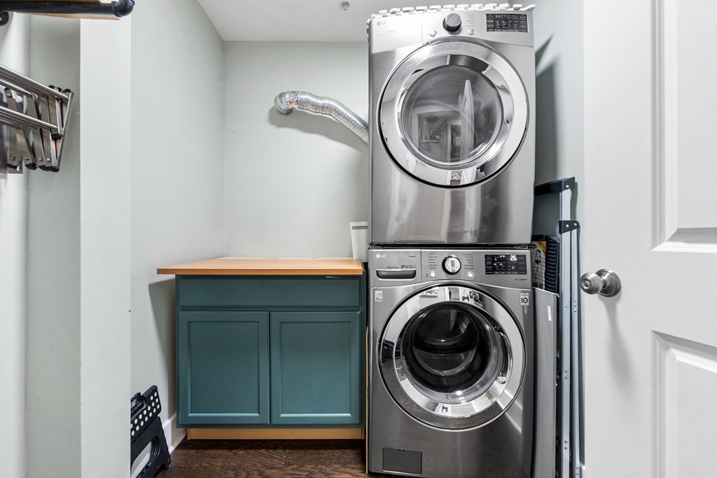 13 Ruthven Street, Unit 1 Boston, MA 02121 - Photo 23 of 35 a utility room with dryer and washer