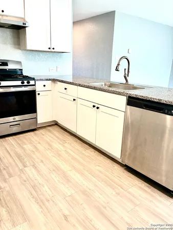 $238,000 | 320 Agave Circle, Jourdanton, TX 78026