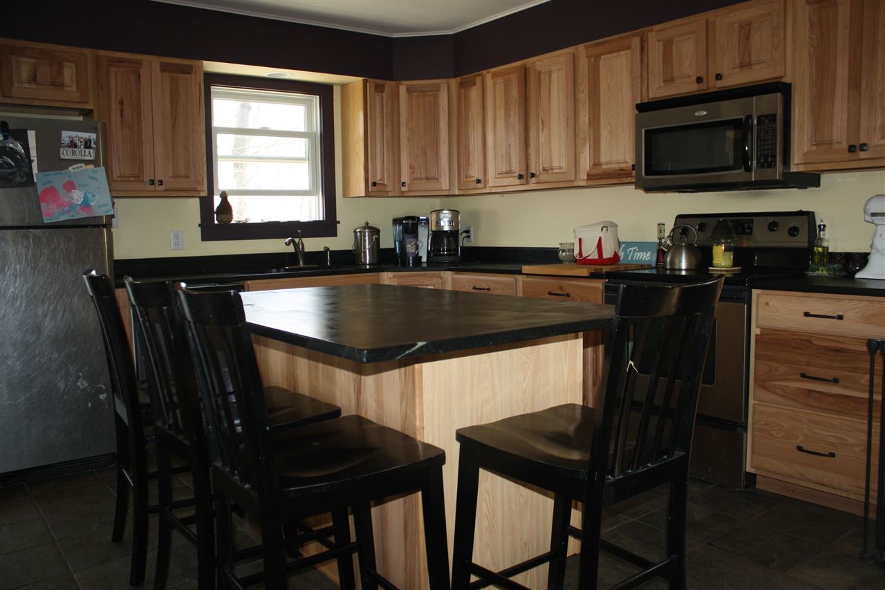 31 Pearce Circle Rockingham, VT 05101 - Photo 6 of 10 Gallery Image 6