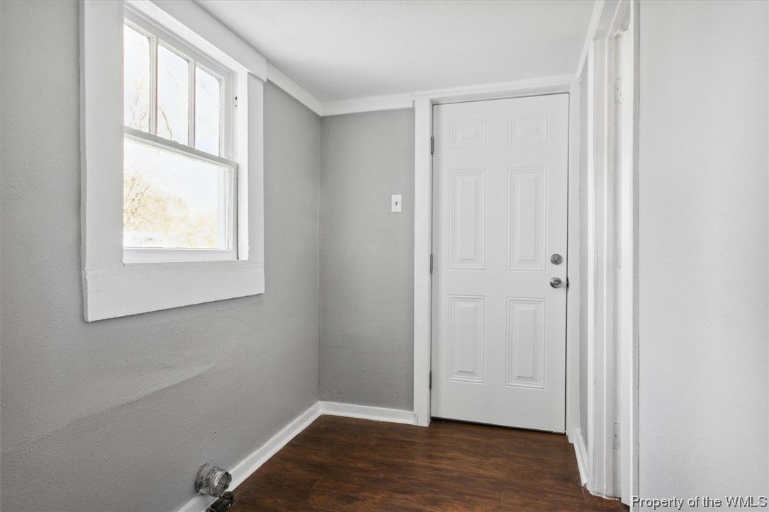 446 Raleigh Avenue Hampton, VA 23661 - Photo 16 of 23 Gallery Image 16