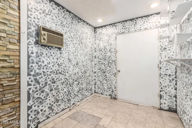 $375,000 | 7827 North 61st Avenue, Glendale, AZ 85301