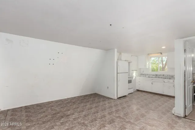 $375,000 | 7827 North 61st Avenue, Glendale, AZ 85301