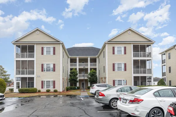 $164,000 | 2090 Cross Gate Boulevard, Unit 205, Surfside Beach, SC 29575