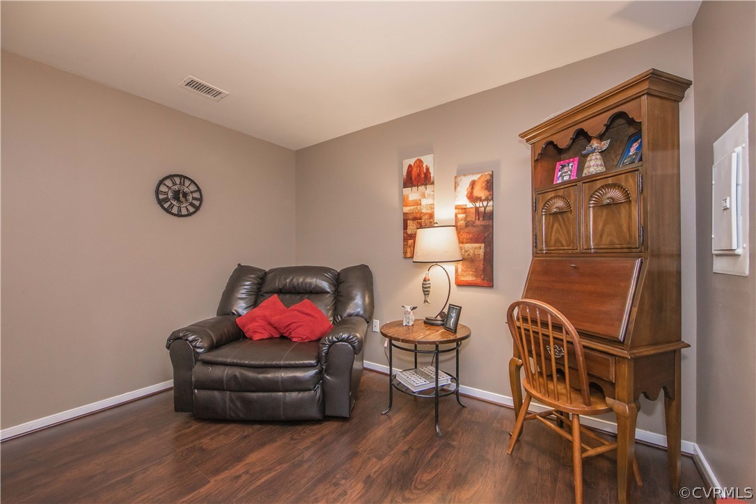 7224 Full Rack Drive Midlothian, VA 23112 - Photo 13 of 35 a living room with furniture and a wooden floor