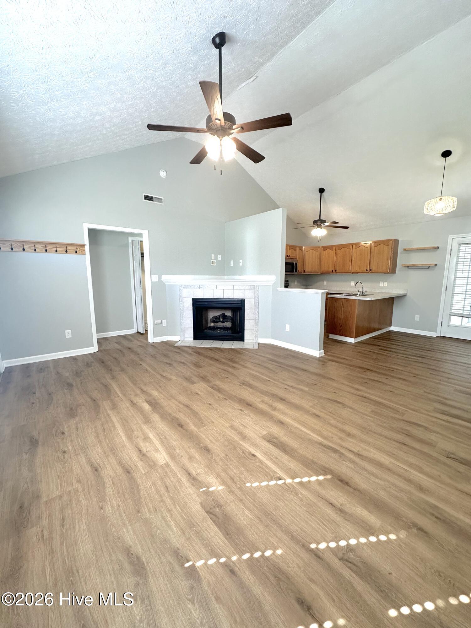 115 Luke Court New Bern, NC 28560 - Photo 5 of 19 IMG_4309