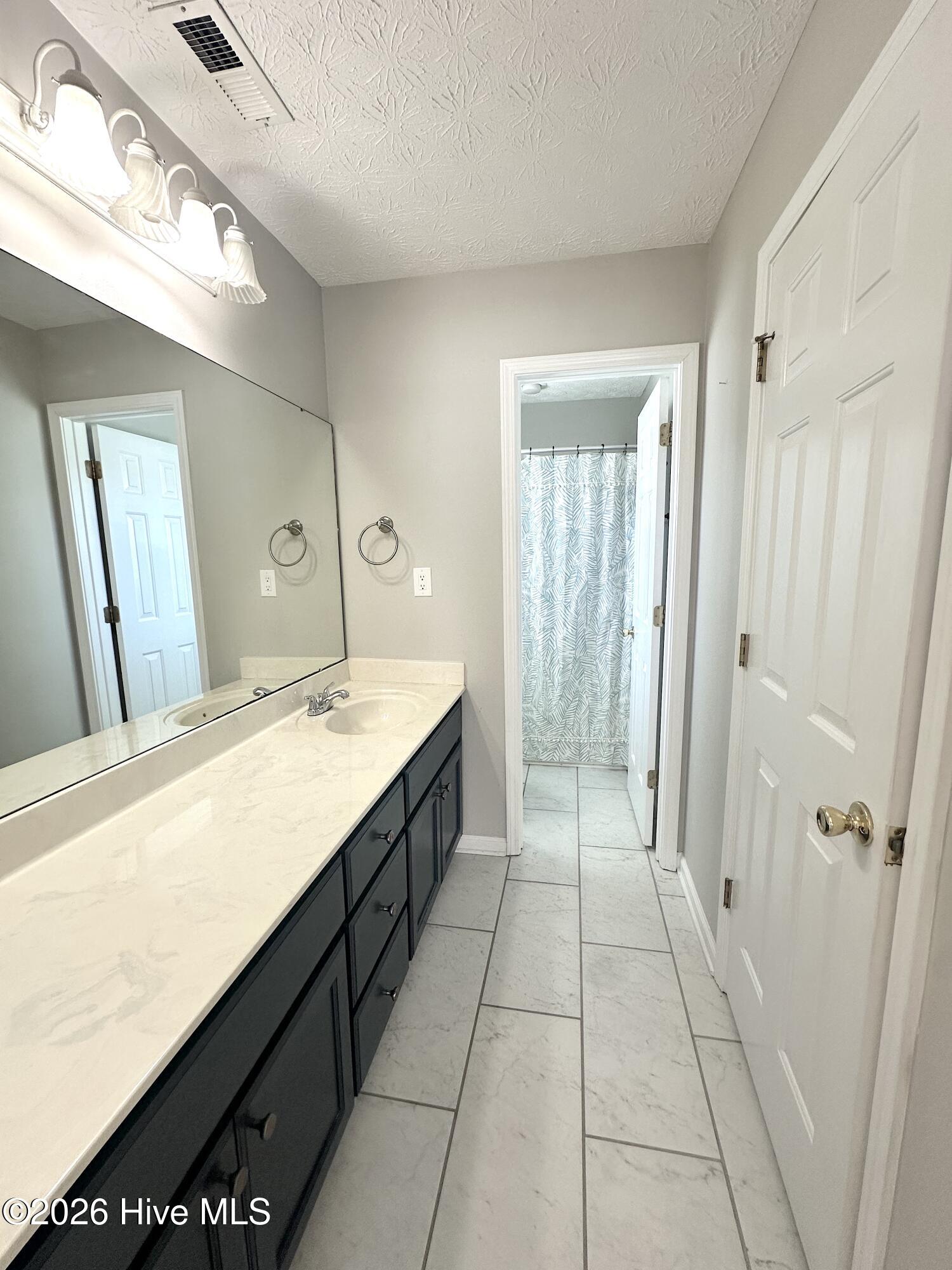 115 Luke Court New Bern, NC 28560 - Photo 9 of 19 IMG_4324