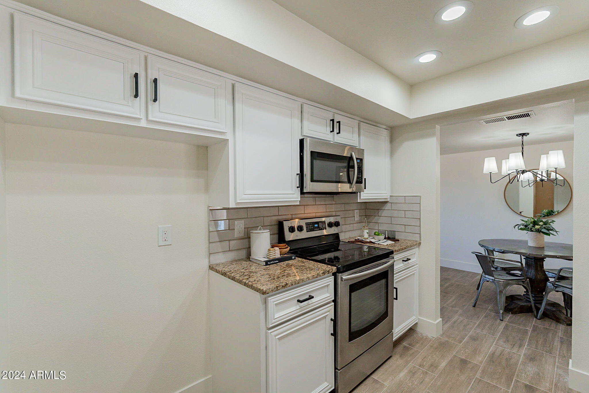 3815 West Phelps Road Phoenix, AZ 85053 - Photo 16 of 53 20-web-or-mls-Phelps-20
