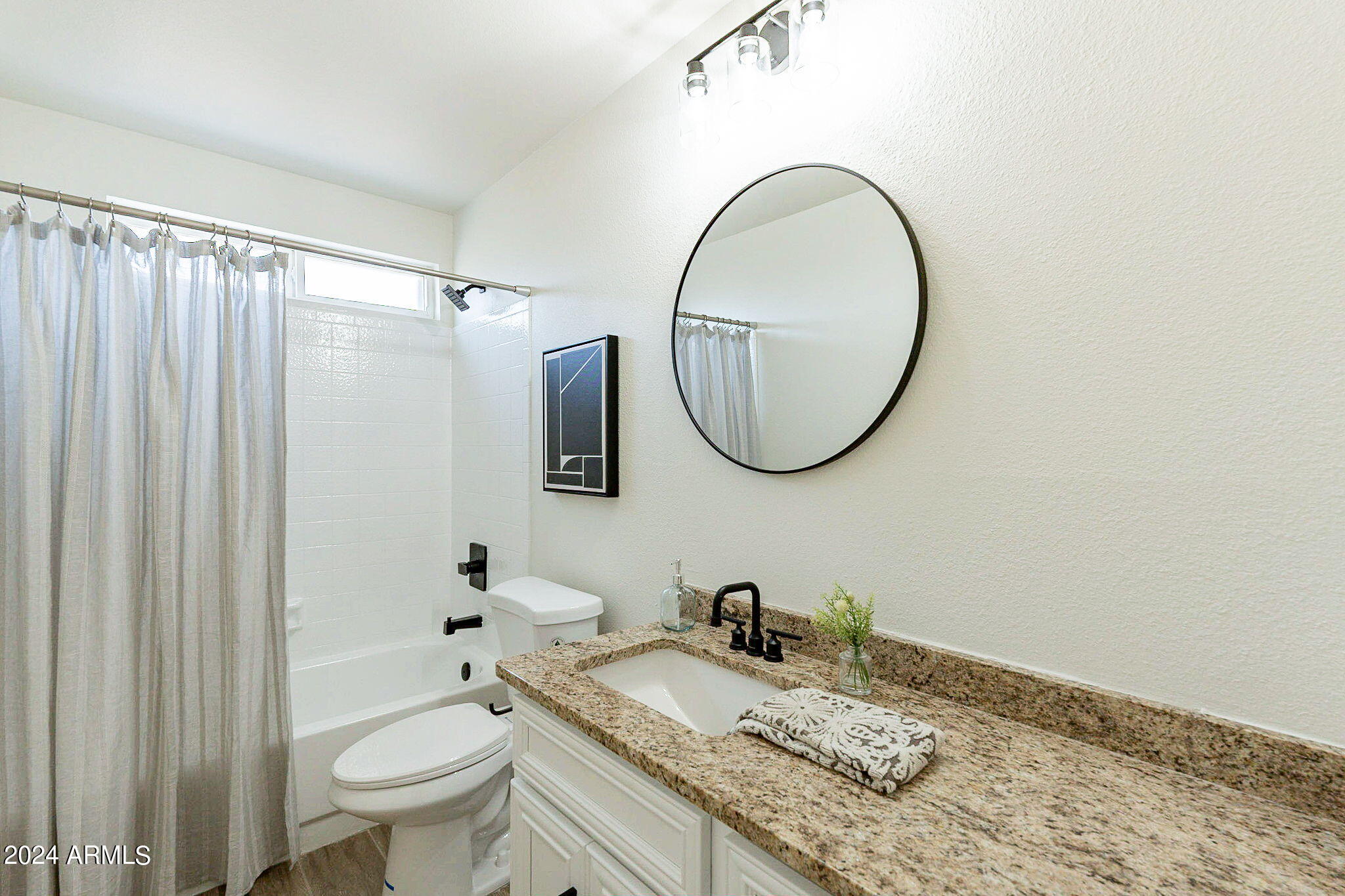 3815 West Phelps Road Phoenix, AZ 85053 - Photo 38 of 53 43-web-or-mls-Phelps-43