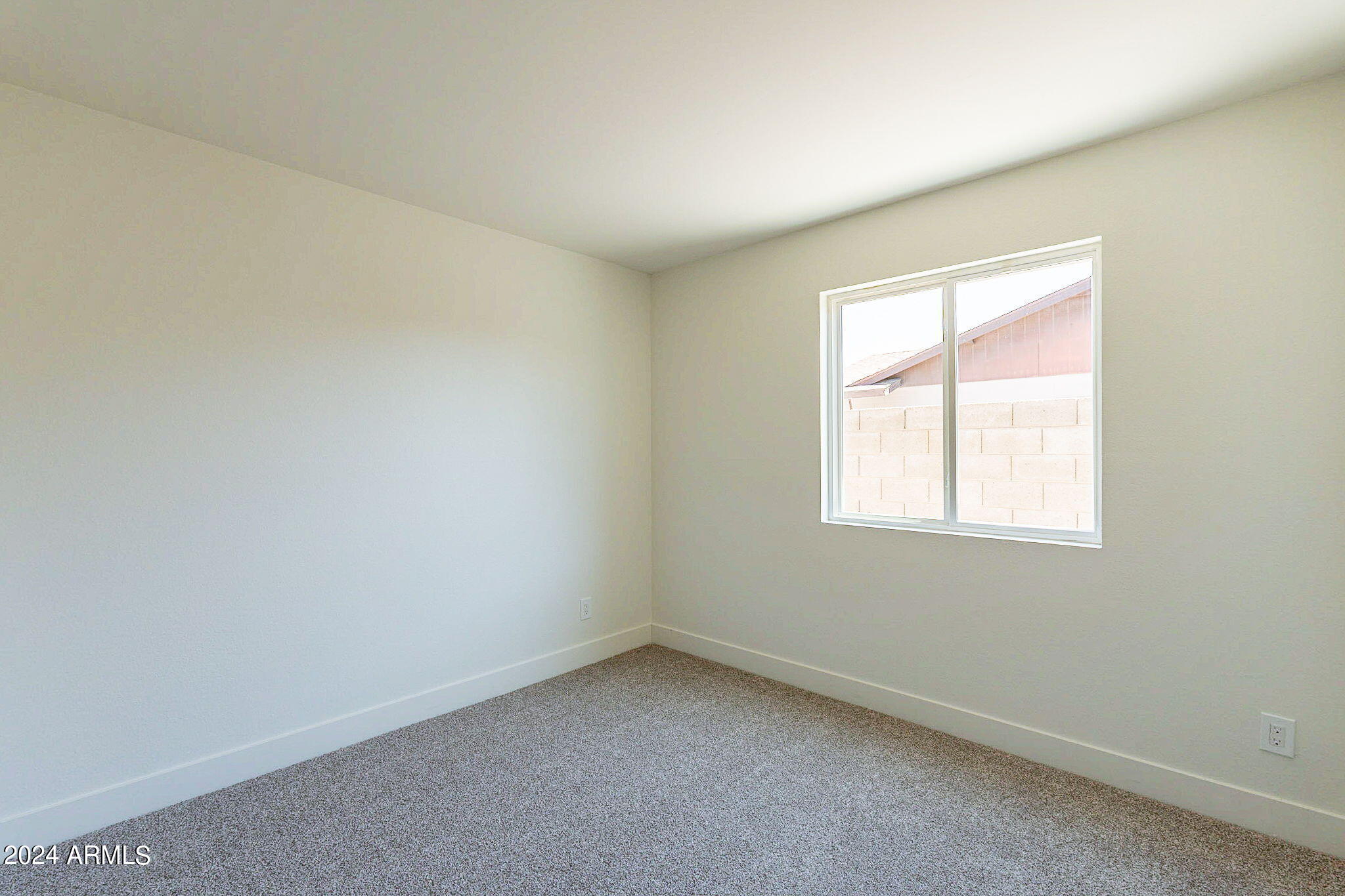 3815 West Phelps Road Phoenix, AZ 85053 - Photo 39 of 53 44-web-or-mls-Phelps-44