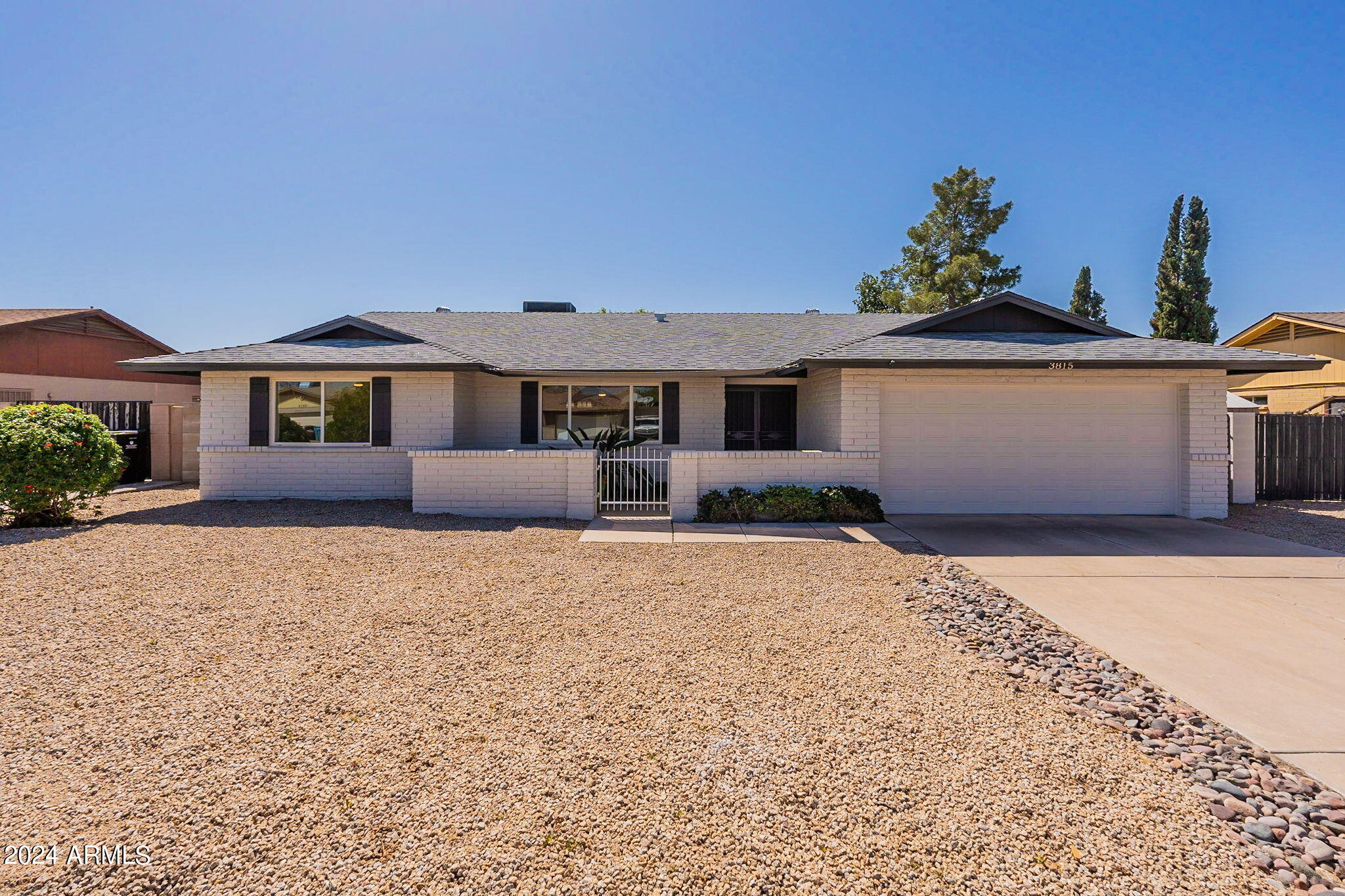 3815 West Phelps Road Phoenix, AZ 85053 - Photo 4 of 53 5-web-or-mls-Phelps-5